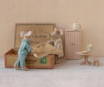 Mum & dad mice in cigarbox - Maileg